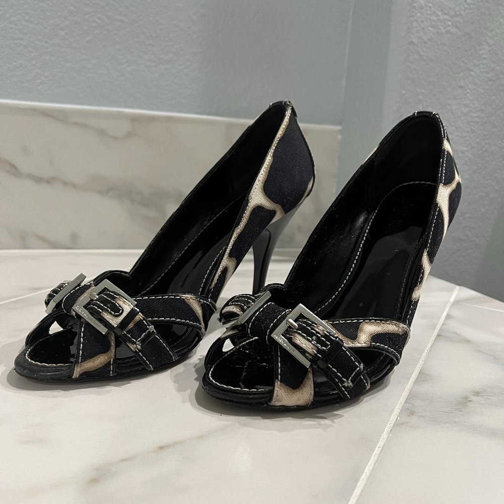 Shoes - Picture 3 of 5